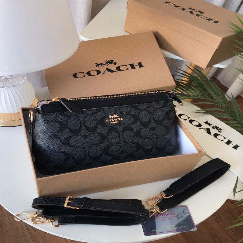 شنطة نسائية من ماركة كوتش COACH
