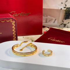 اسوارة وخاتم من ماركة كارتير