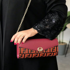 شنطة نسائية من ماركة فندي FENDI