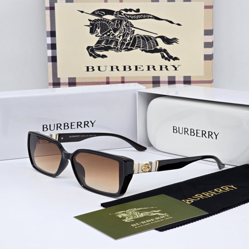 نظارة شمسية نسائية من بربري BURBERRY