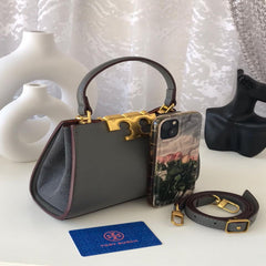 شنطة نسائية من توري بورش - TORY BURCH
