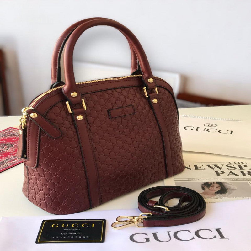شنطة نسائية من ماركة قوتشي GUCCI