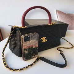 شنطة نسائية انيقة من ماركة شانيل CHANEL