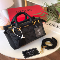 شنطة نسائيه فاخرة من ماركة جيس GUESS