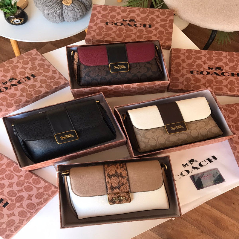 شنطة نسائية من ماركة كوتش COACH